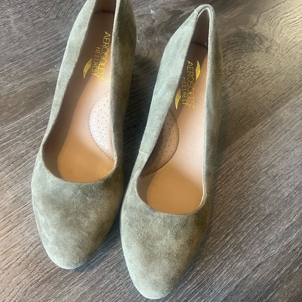 Awrosoles Heelrest women’s wedge size 7.5 New